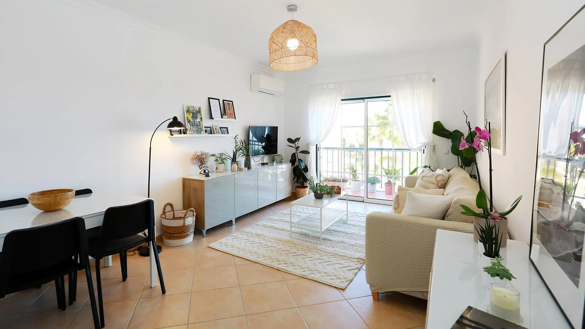 B95 - Casa Melo Apartment In Luz
