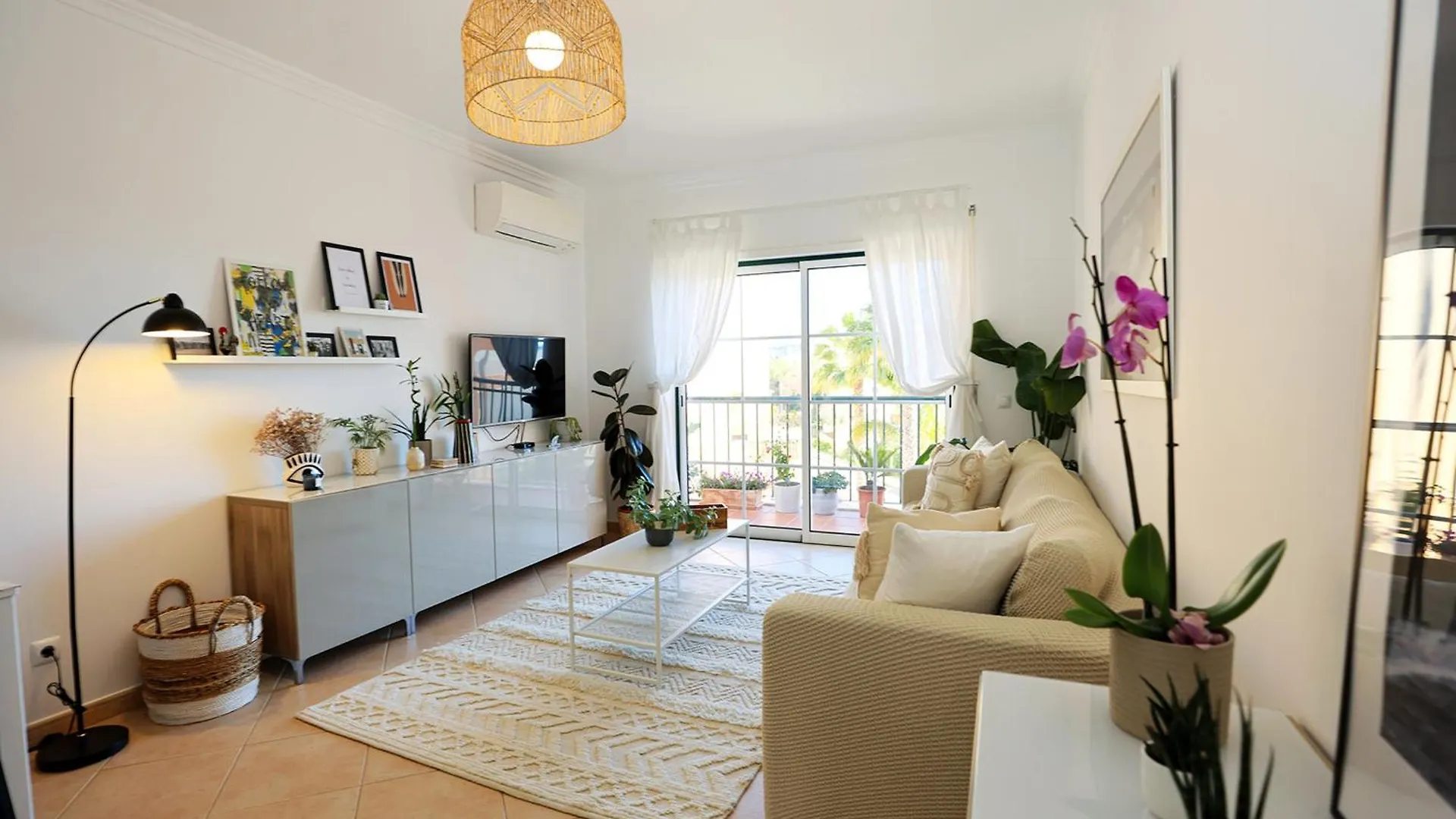 B95 - Casa Melo Apartment In Praia Da Luz