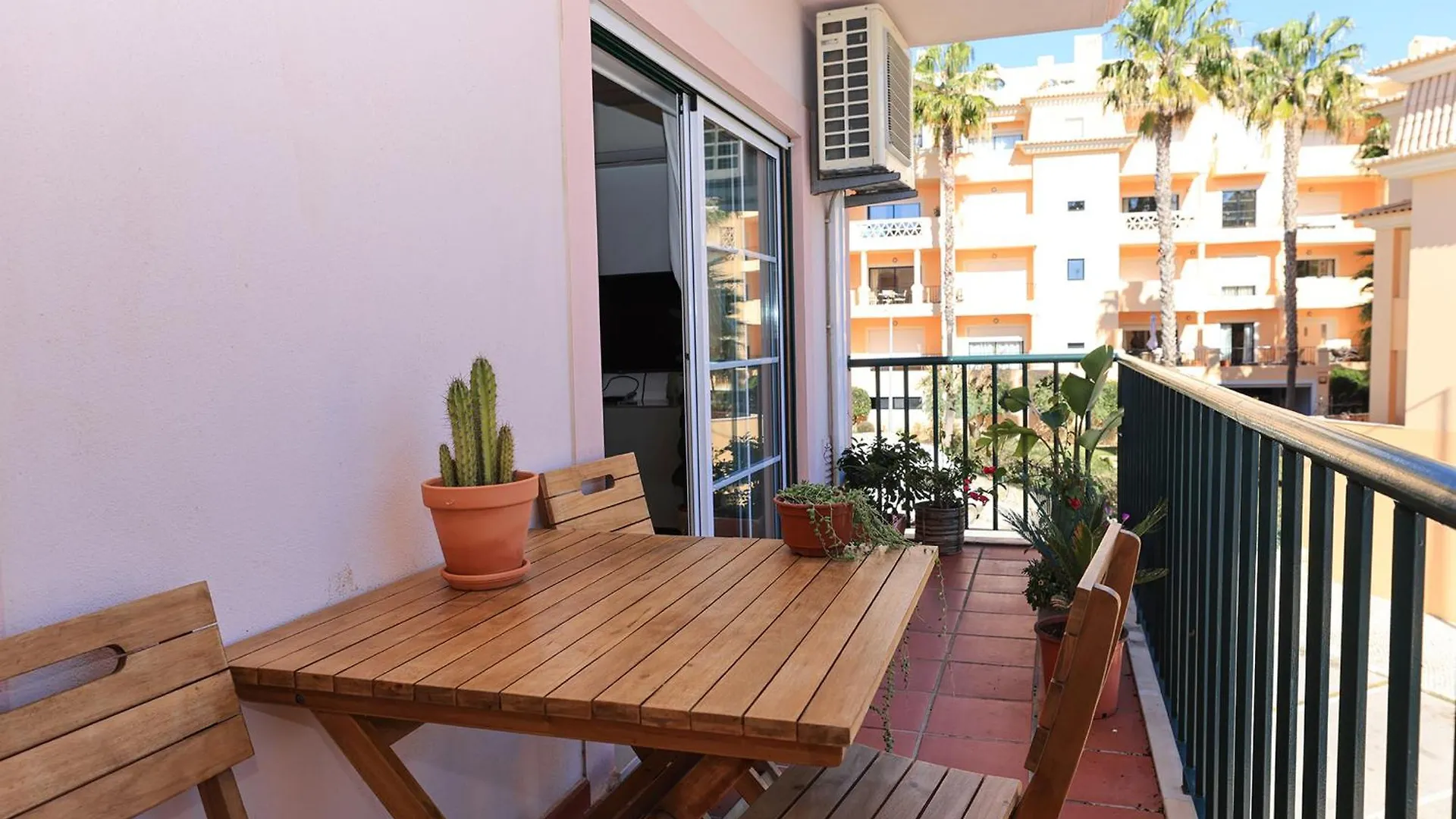B95 - Casa Melo Apartment In Praia Da Luz