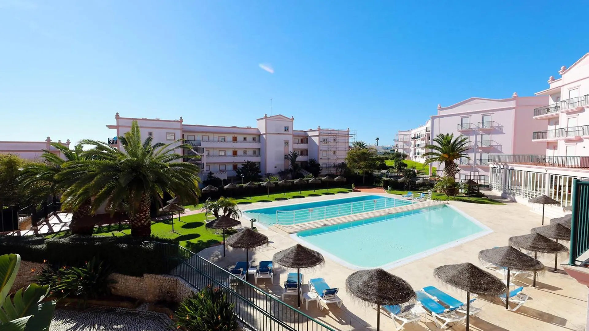 B95 - Casa Melo Apartment In Praia Da Luz